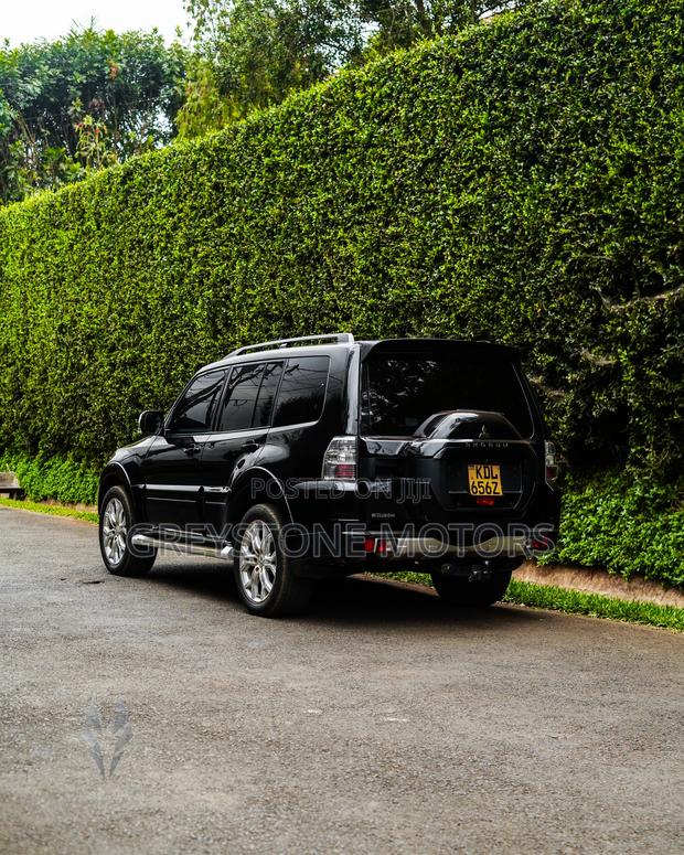 Mitsubishi Pajero V90 3.2 GR Diesel Turbo 2016 Black