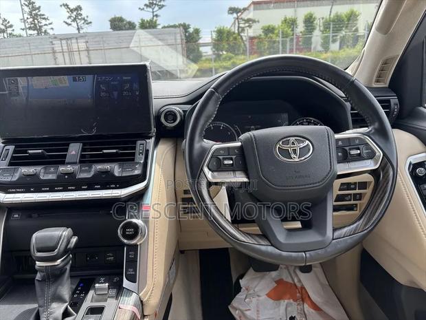 New Toyota Land Cruiser 2024 Gray