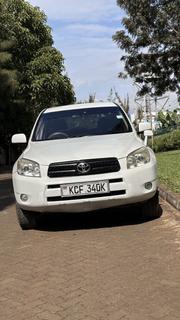Toyota RAV4 2009 White for sale