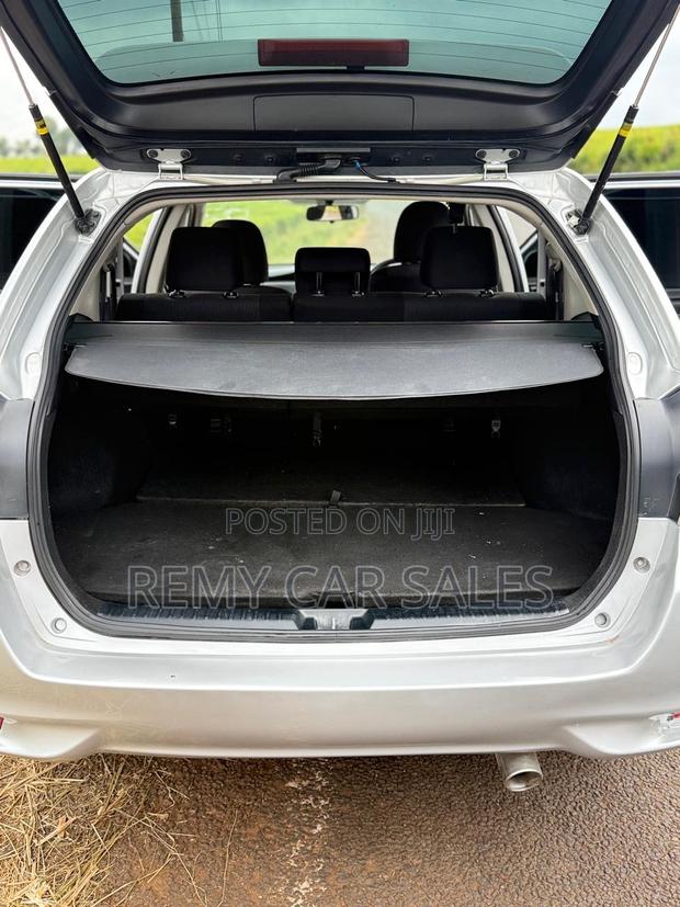 Toyota Corolla Fielder 2016 Silver