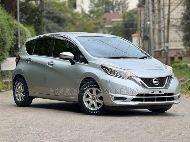 Nissan Note 2018 Silver