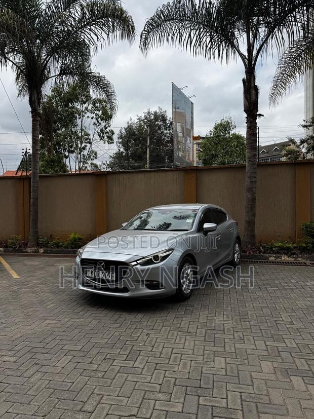 Mazda Axela 2017 Silver