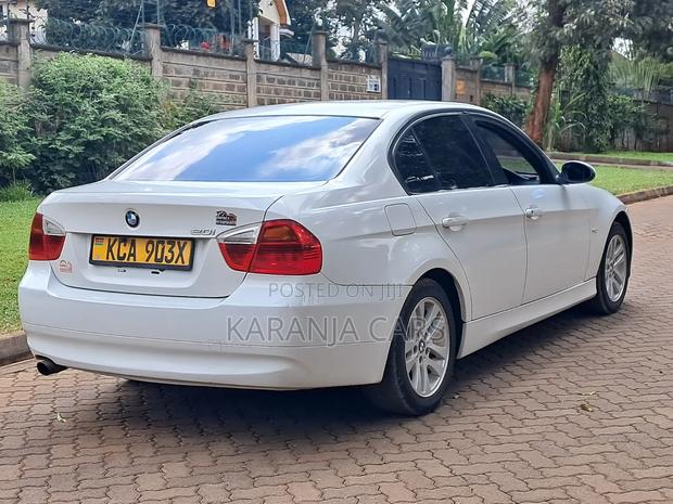 BMW 320i 2007 White