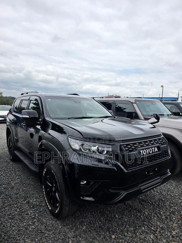 Toyota Land Cruiser Prado 2020 Black
