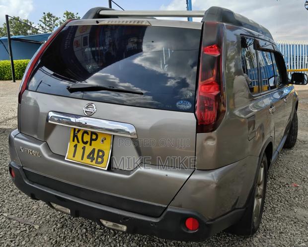 Nissan X-Trail 2.0 Petrol XE 2010 Gray