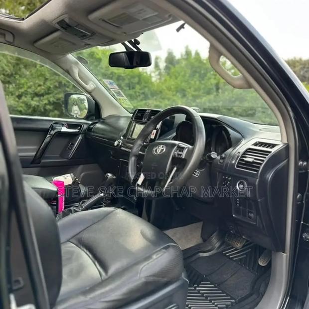 Toyota Land Cruiser Prado 2011 Black