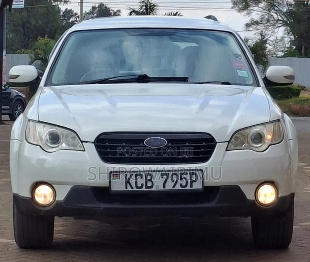 Subaru Outback 2007  White 