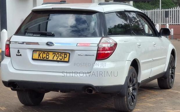 Subaru Outback 2007  White 
