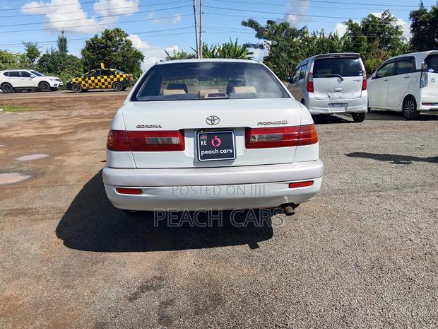 Toyota Corona Premio 2000 White