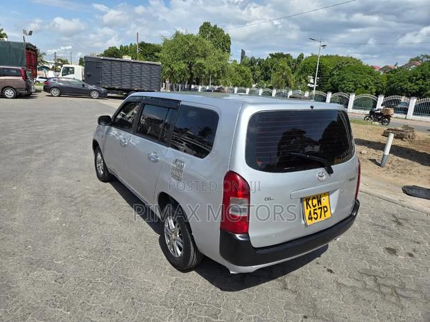 Toyota Probox 2013 Silver