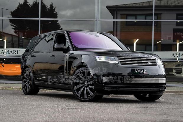 Land Rover Range Rover P400 SE LWB 7 Seat 2026 Black