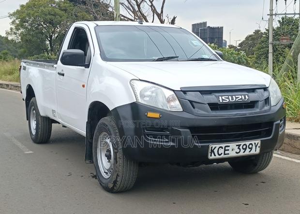Isuzu D-MAX 2015 White