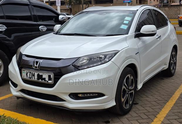 Honda Vezel 1.5 Hybrid 2WD 2016 White