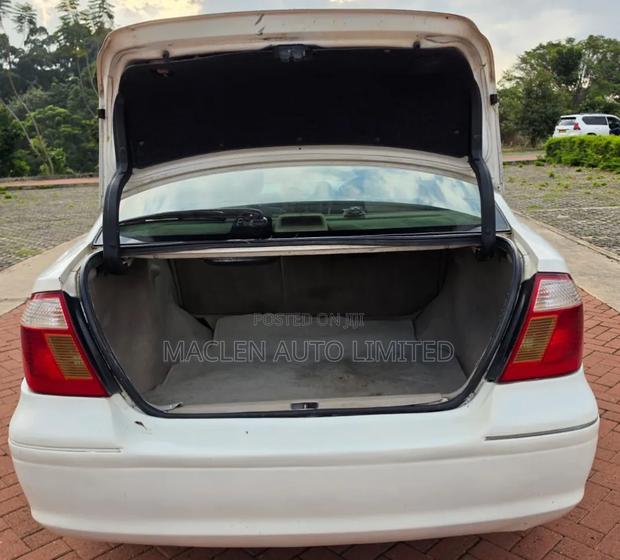 Toyota Premio 2005 White