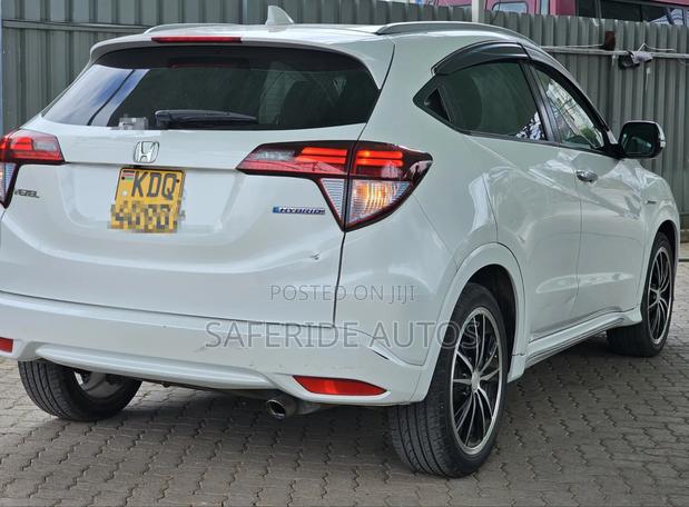 Honda Vezel 2016 Pearl