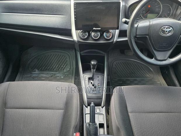 Toyota Corolla Fielder 2016 Silver