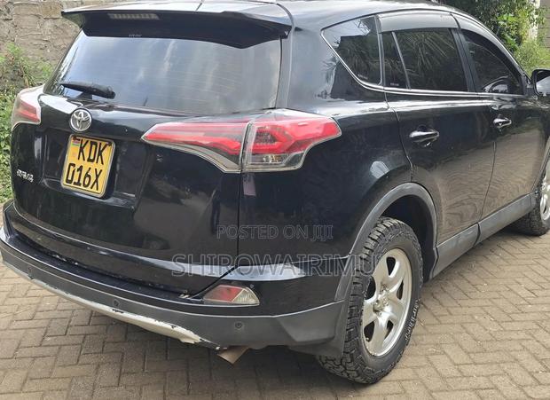 Toyota RAV4 2016 Matt Black