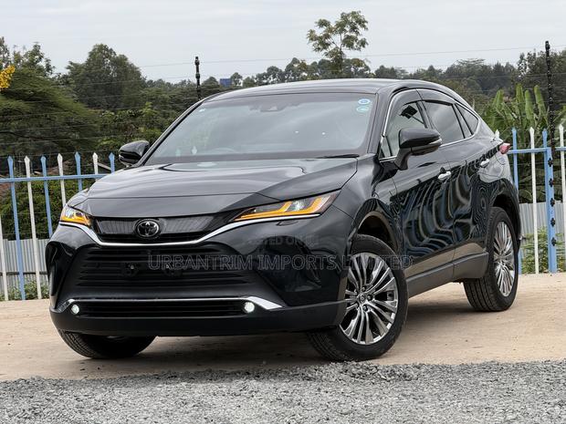 Toyota Harrier 2.0 2020 Black