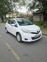 Toyota Vitz 2014 White for sale