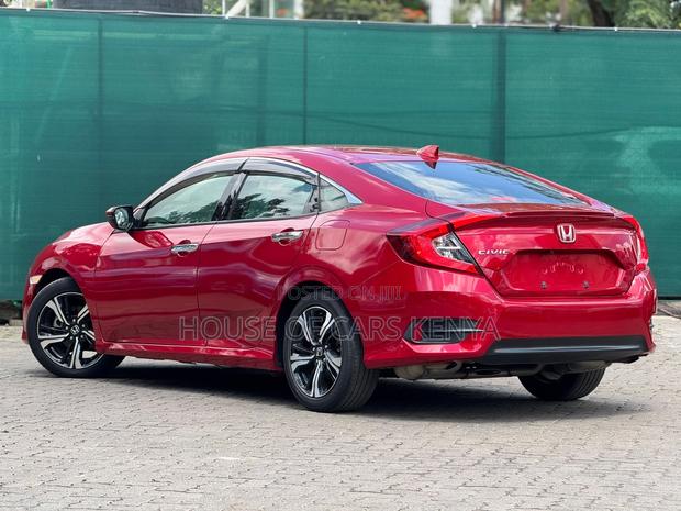 Honda Civic 2018 Red