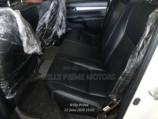 Toyota Hilux Revo Double Cab Deisel 2.8 AWD 2018 White