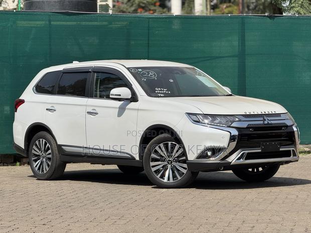 Mitsubishi Outlander 2020 Pearl