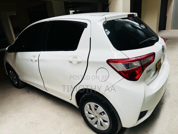 Toyota Vitz 1.3 FWD 5dr 2017 White