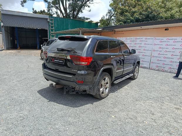 Jeep Grand Cherokee 2012 Black