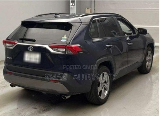 Toyota RAV4 LE AWD 2020 Gray