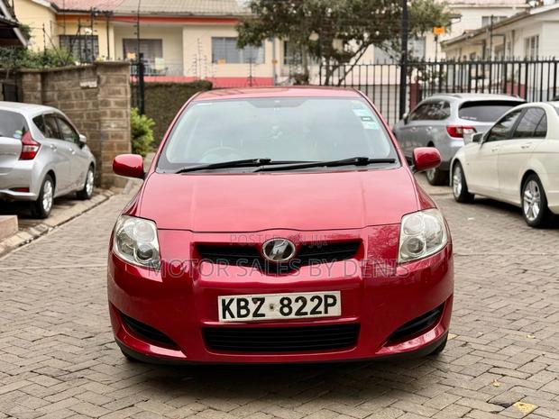 Toyota Auris 1.4 VVT-i 2007 Red