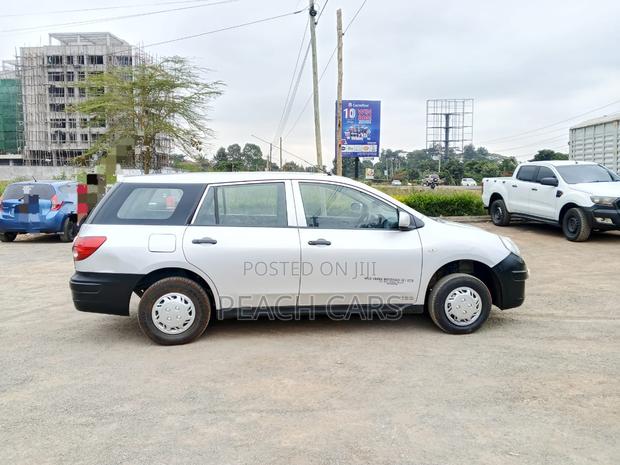 Nissan Advan 2013 Silver