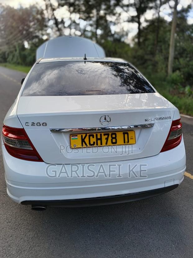 Mercedes-Benz C200 2010 White