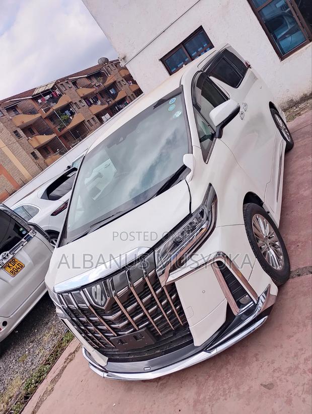 Toyota Alphard 2019 White