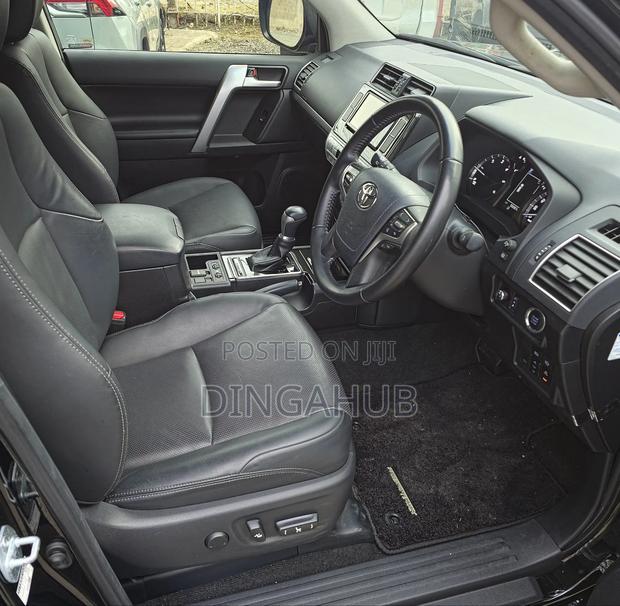 Toyota Land Cruiser Prado 2.8 2020 Black