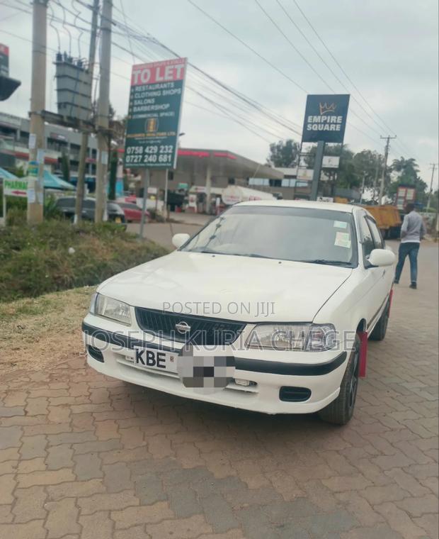 Nissan Sunny 2003 White