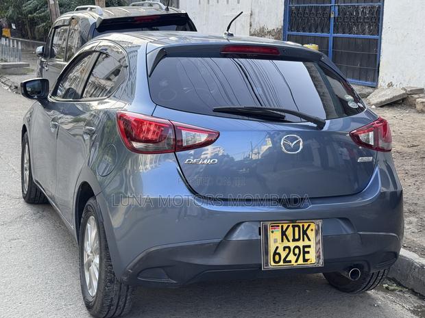 Mazda Demio 2016 Blue