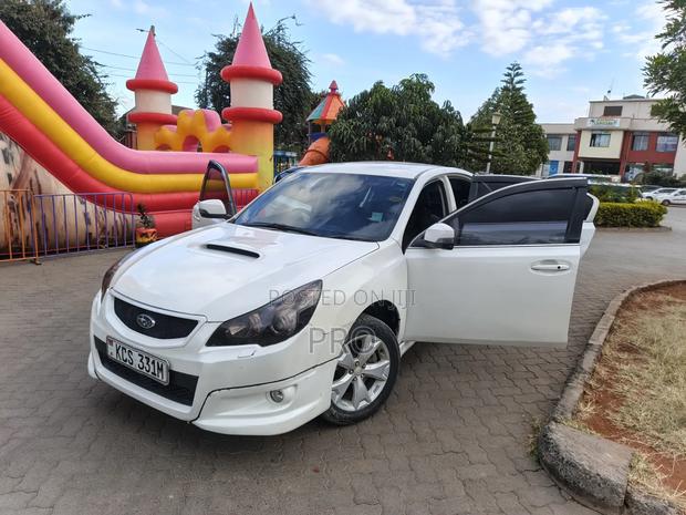 Subaru Legacy 2011 White