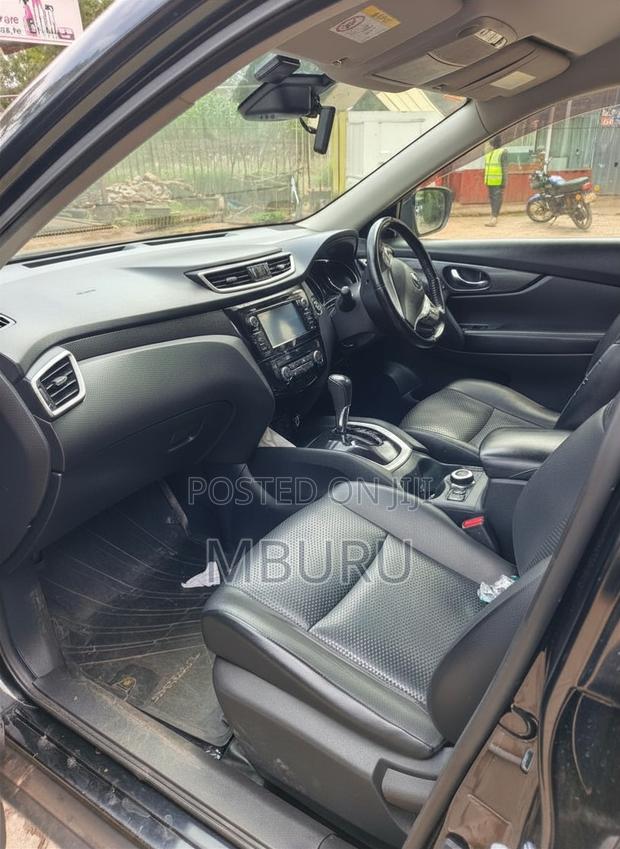 Nissan X-Trail 2.0 Petrol FWD 2015 Black