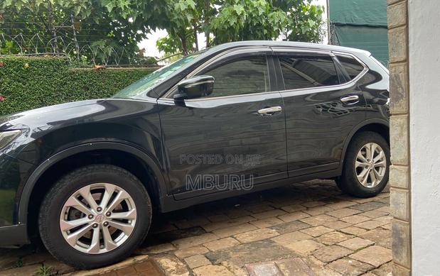 Nissan X-Trail 2.0 Petrol FWD 2015 Black