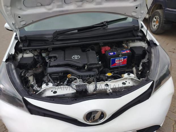 Toyota Vitz 2016 White