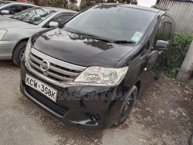 Nissan Serena 2012 Black
