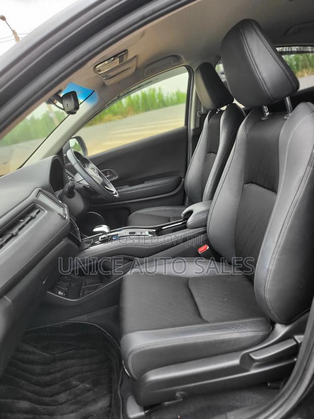 Honda Vezel 2019 Black