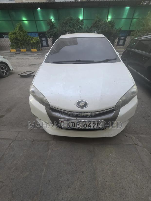 Toyota Wish 2014 White