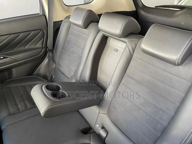 Mitsubishi Outlander 2019 Gray