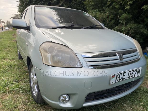Toyota Raum 2008 Green