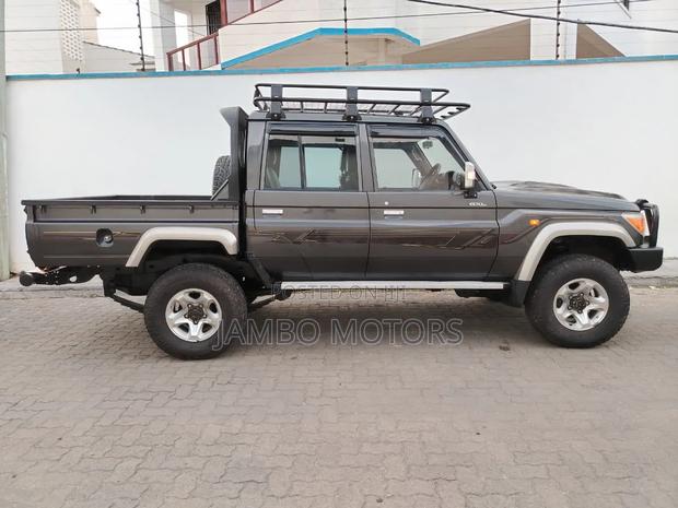 Toyota Land Cruiser 79 Series 2019 Gray