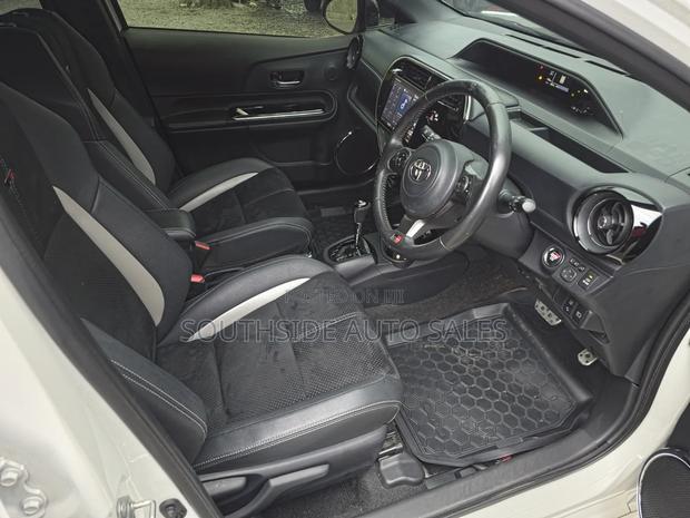 Toyota Aqua 2019 White