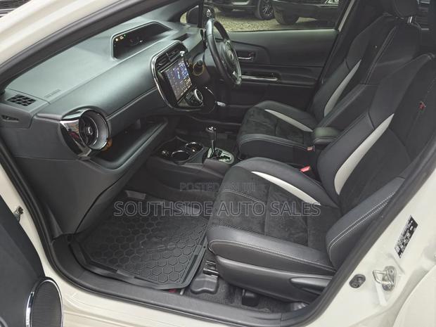 Toyota Aqua 2019 White