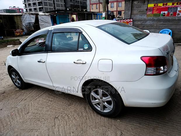 Toyota Belta 2011 White