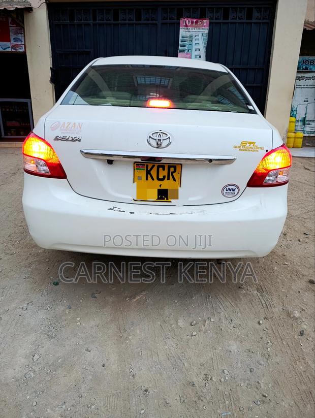 Toyota Belta 2011 White